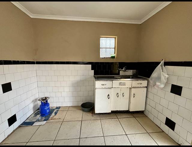 3 BEDROOM HOUSE FOR SALE IN FOREST HILL